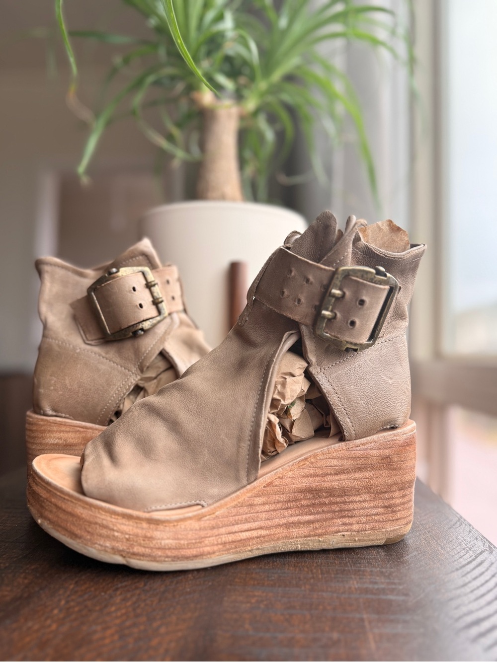 NEW AS98 Naya Taupe Open-Toe Wedge Platform Sandals with Buckle 37